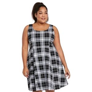TORRID Plaid Textured Skater Dress Black & White Size 2